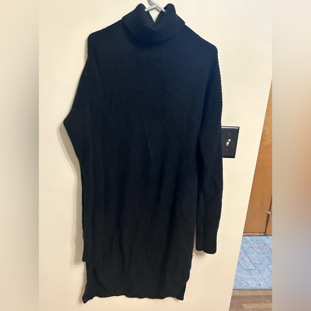 Quince cashmere maternity dress